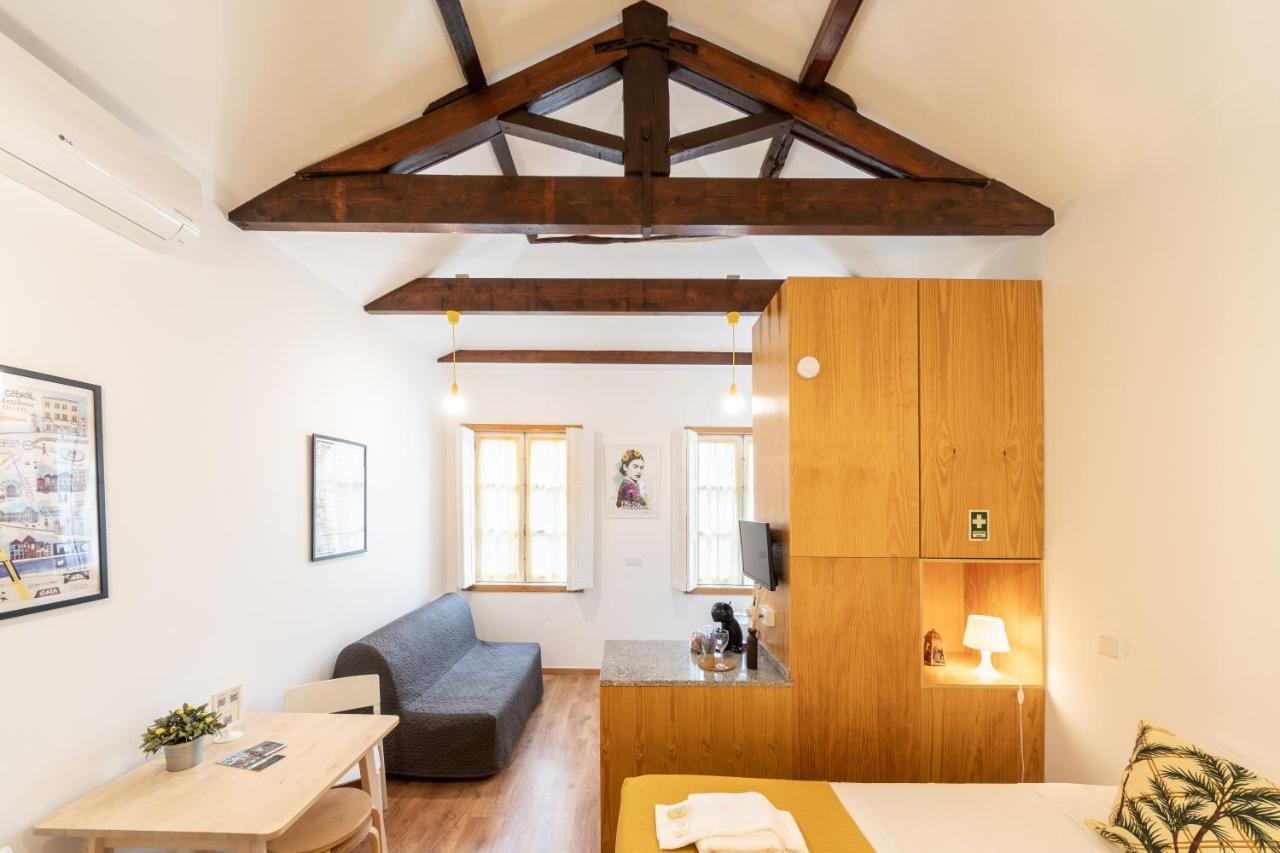 731 Costa Cabral Metro Residence Porto Bagian luar foto