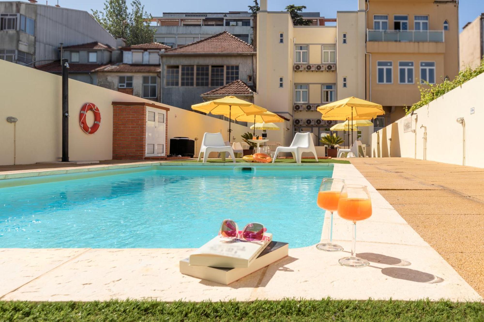 731 Costa Cabral Metro Residence Porto Bagian luar foto