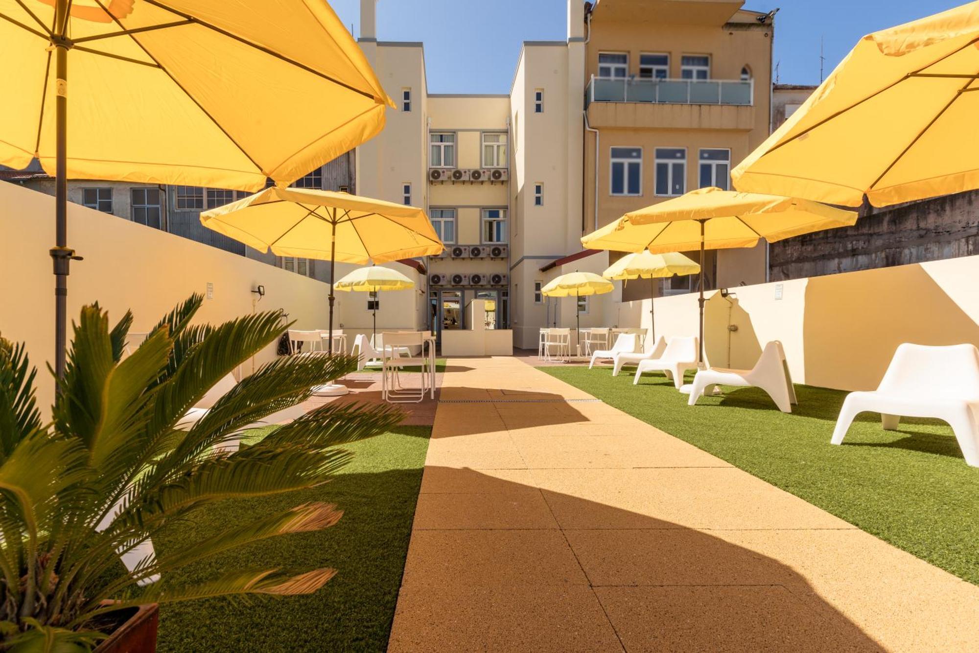 731 Costa Cabral Metro Residence Porto Bagian luar foto