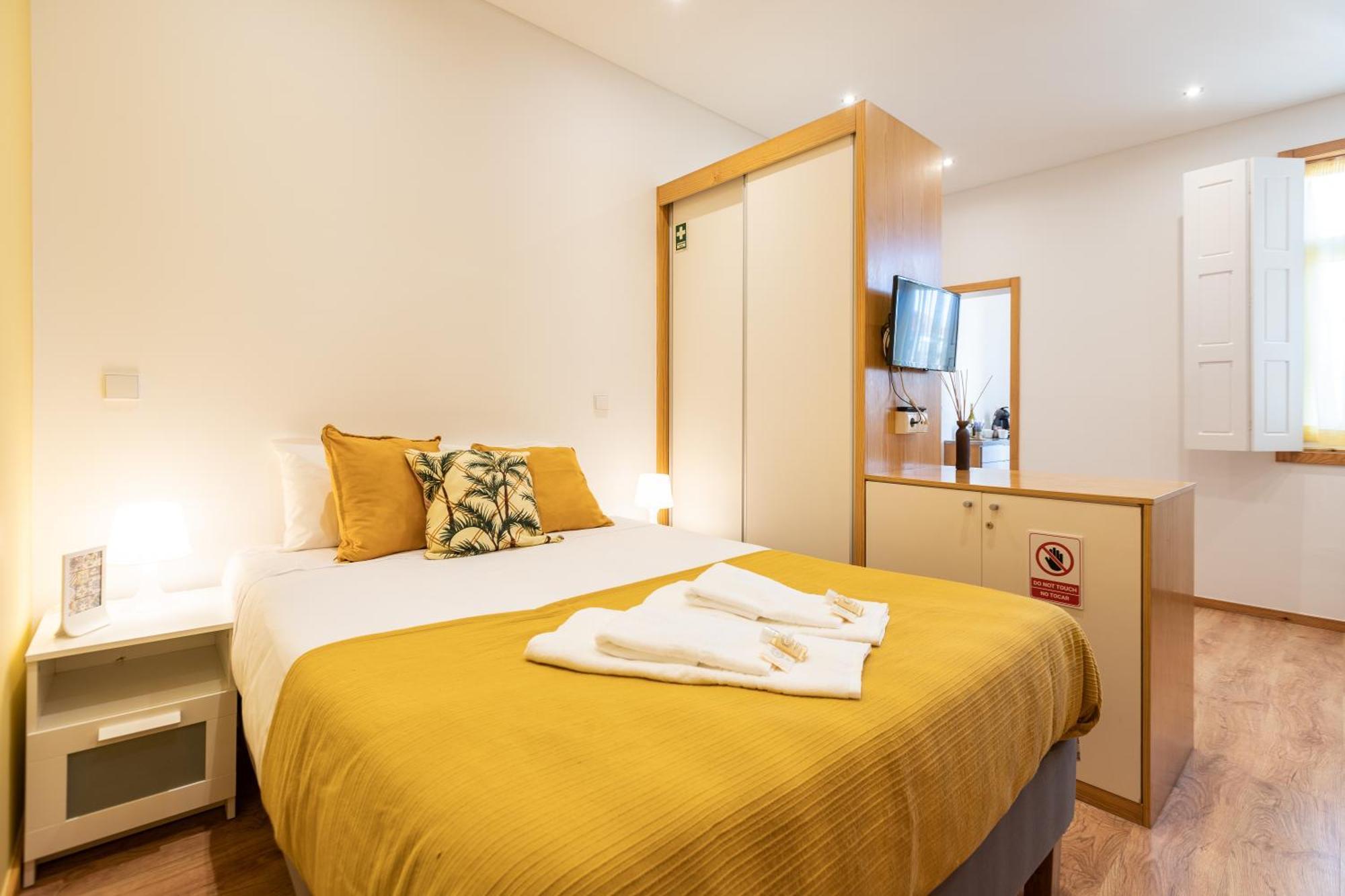 731 Costa Cabral Metro Residence Porto Ruang foto
