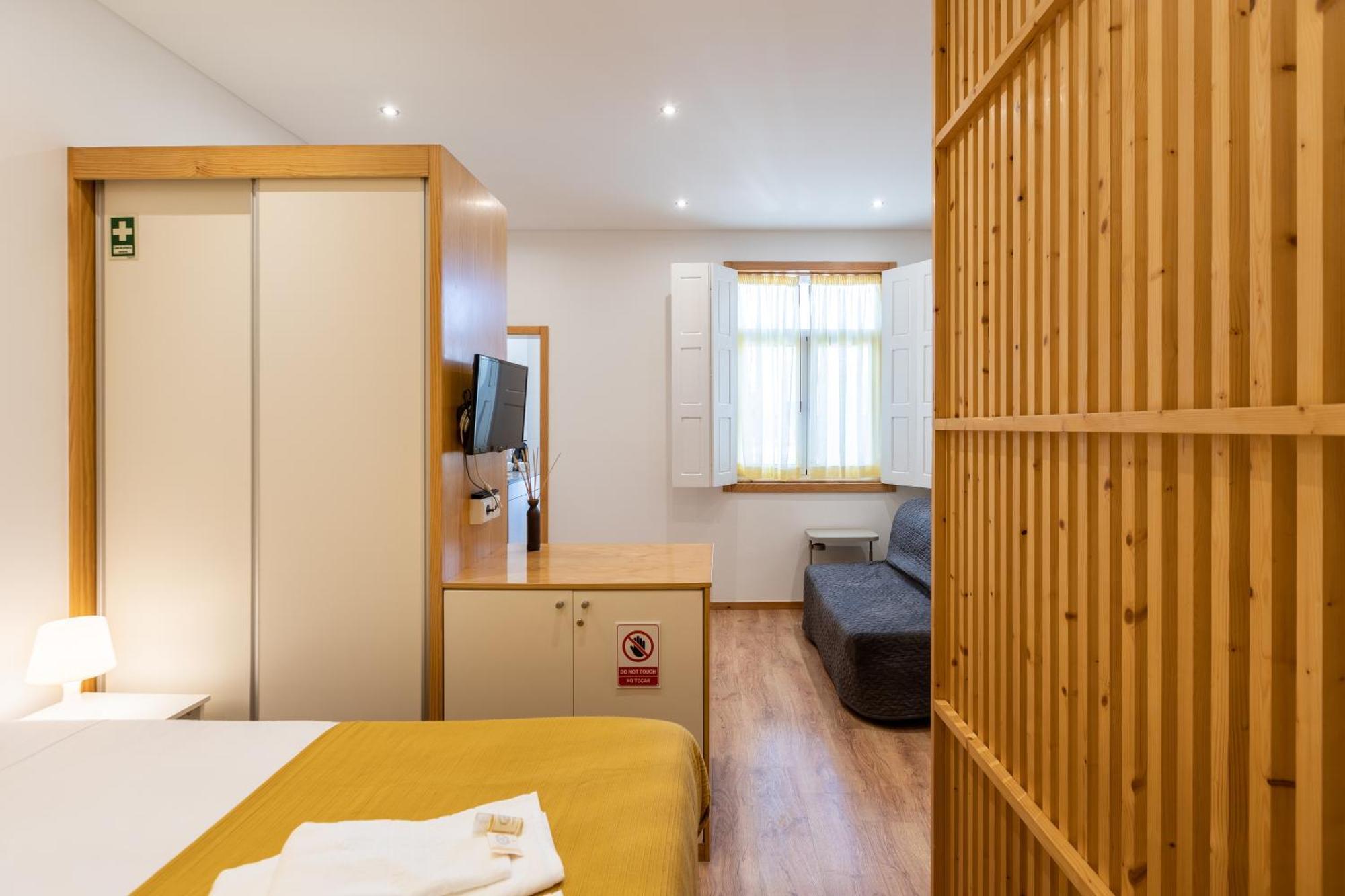 731 Costa Cabral Metro Residence Porto Ruang foto