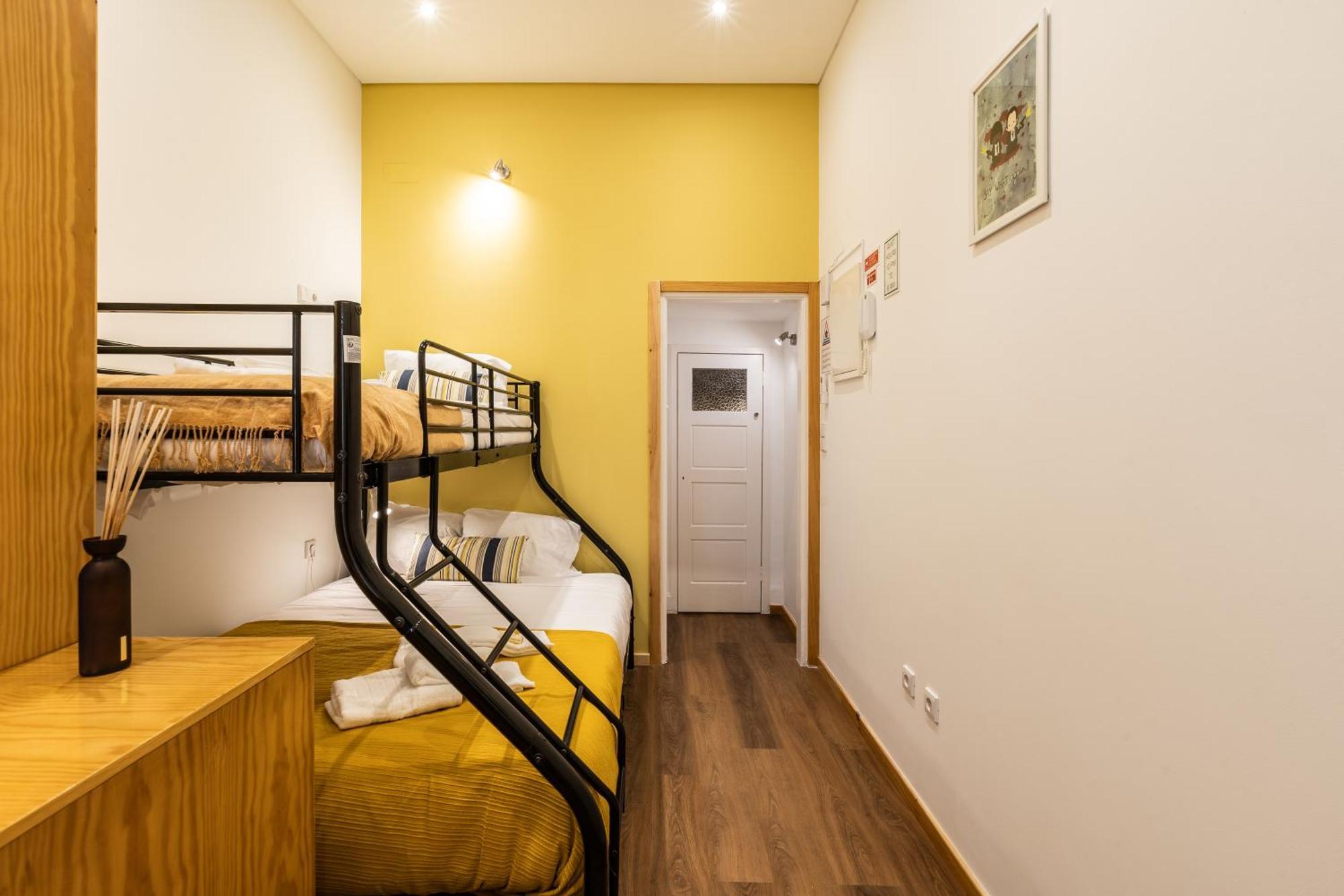 731 Costa Cabral Metro Residence Porto Ruang foto
