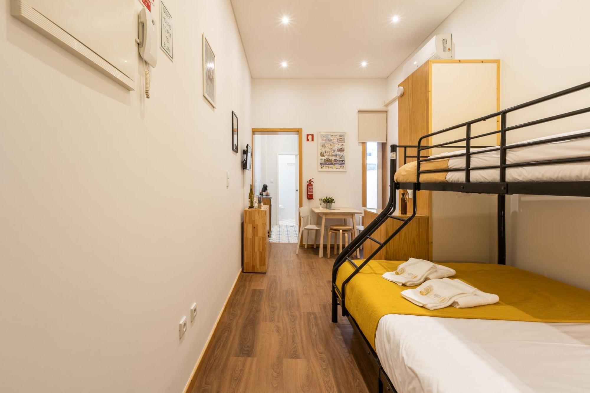 731 Costa Cabral Metro Residence Porto Ruang foto