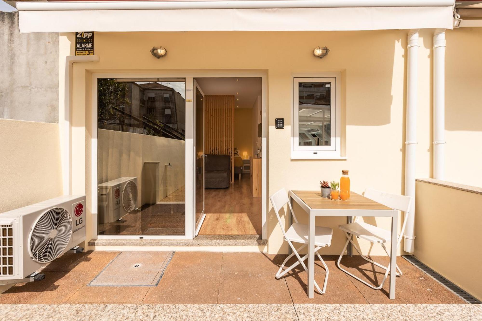 731 Costa Cabral Metro Residence Porto Ruang foto