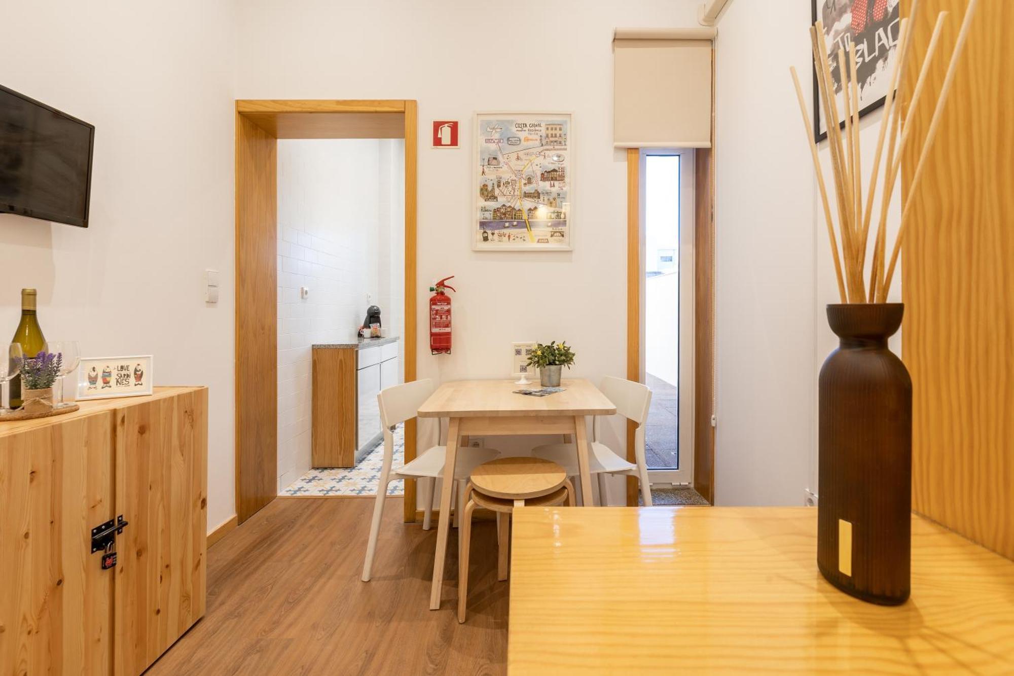 731 Costa Cabral Metro Residence Porto Ruang foto
